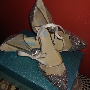 Blue Betsy Johnson Iris Pump - Gorgeous